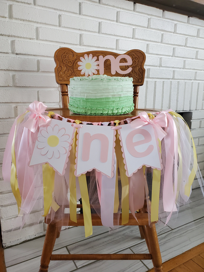 Daisy High Chair Banner. One Banner. Garland. Party Decorations. Theme. Fully Assembled
