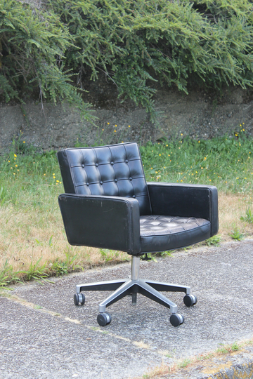 Free Shipping - Vincent Cafiero For Knoll Vintage Mid Century Executive Office Chair