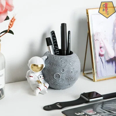 Pen Holder, Astronaut Stand For Desk Pencil Holder, Resin Desk Organizer Decorative Accessories Ideal Gift For Office, Classroom, Home