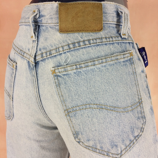 Size 25 Vintage 90S Lee Riders High Waist Light Wash Jeans Straight Leg Slim Mom Jeans, Extra Small, 25"