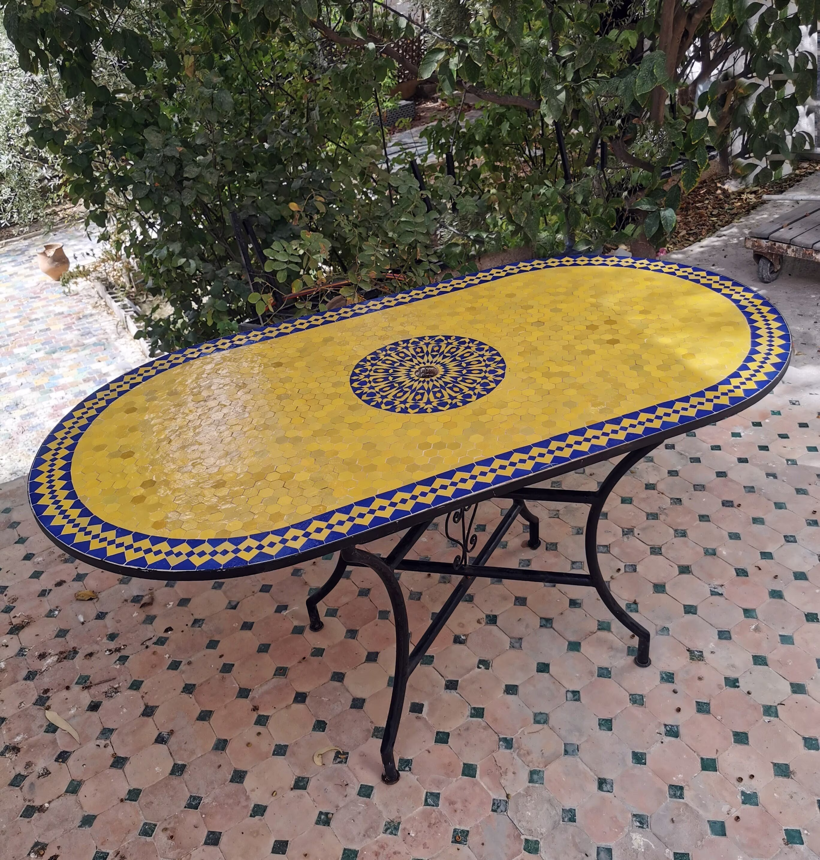 Customizable Oval Mosaic Table - Crafts Art Mid Century Zellije Handmade For Outdoor & Indoor Gift