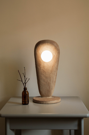 Natural Organic Table Clay Lamp | Size M, Handmade & Unique Light - Zakohani. Single Form With One Light A Table Stand
