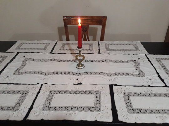 Madeira Embroidery Table Runner With Mat Set Of 8, Unused Floral Pattern Beige Linen Placemats With Gray Lace, Wedding Gift