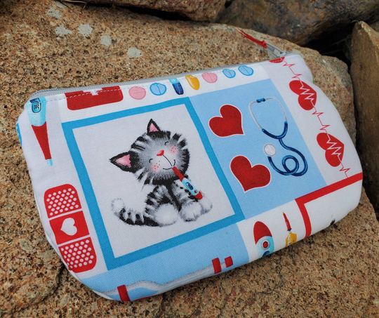 Veterinarian Cosmetic Bag, Dog Makeup Fabric Vet Purse Organizer, Zipper Pencil Pouch, Cash Tech Gift