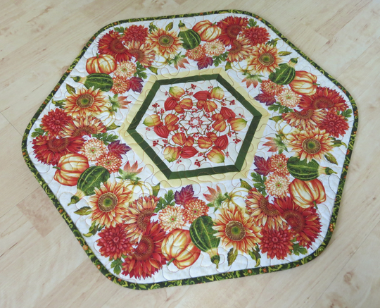 Quilted Table Topper, 20x22-Inch, Autumn Album #2053