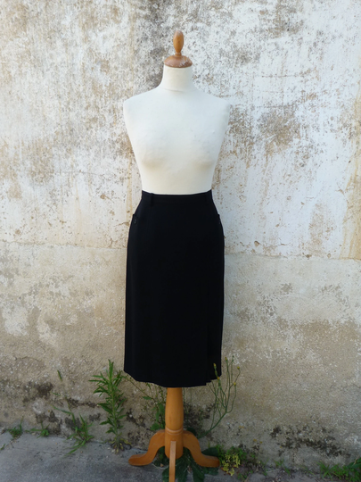 Vintage 1980 Black Crepe Pencil Skirt Knee Lenght Gérard Darel Size M
