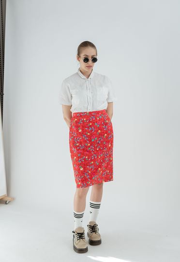 Vintage 90S Floral Printed Midi Pencil Skirt in Red M