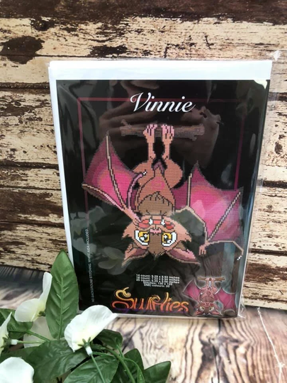 Vinnie Bat Swirlies - 14 Count 2x1 Modern Cross Stitch Art Kit