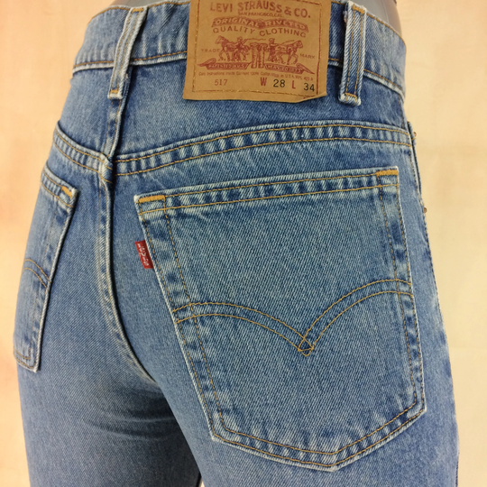 Size 26 Vintage Levis 517 Tiny Small Waist Bootcut Jeans Mid Waisted Slim Fit Wide Leg Flare Girlfriends 26"