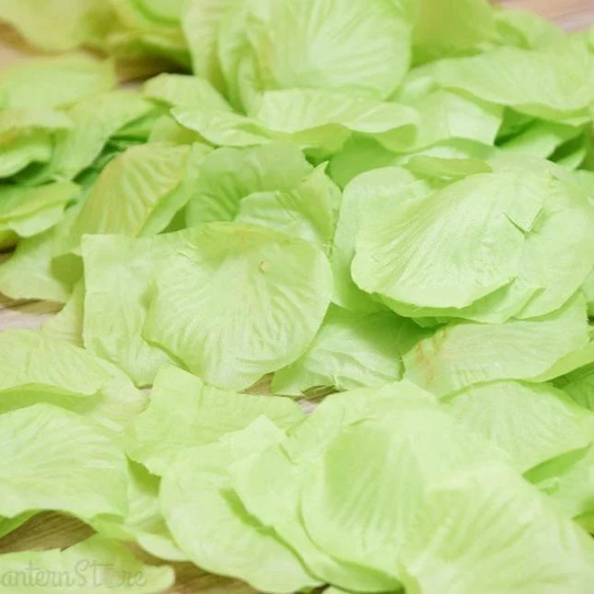 Light Lime Green Silk Rose Petals Confetti For Weddings in Bulk