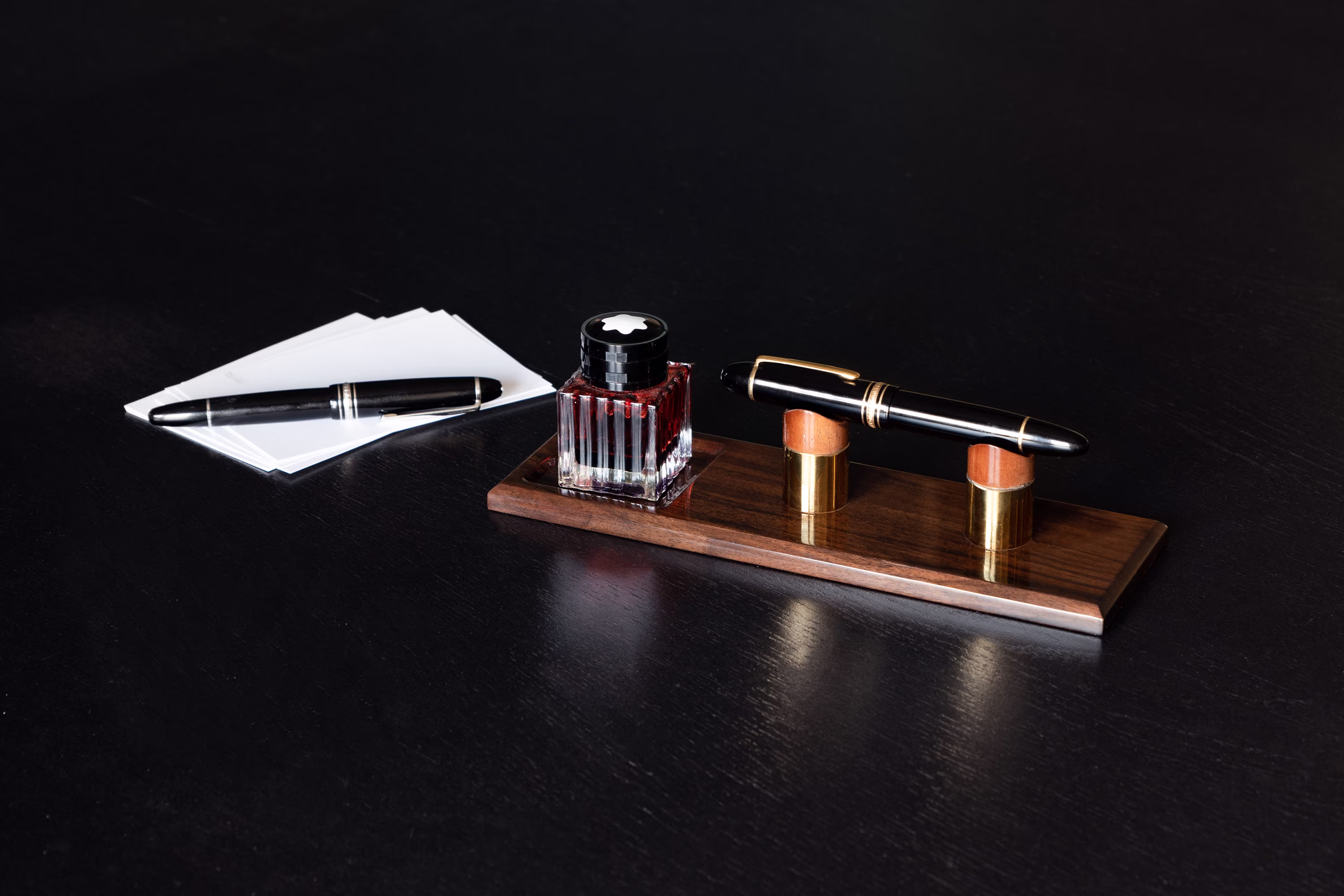 Walnut Pen Holder For Desk, Fountain Holder, Wooden Rest, Pencil Display, Desk Organizer, Pen Stand, Tray, Handmade Gift Ideas