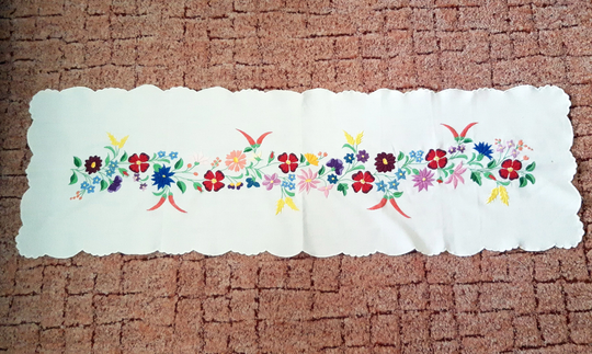 Hungarian Handmade Kalocsa Linen Handmade Embroidered Tablecloth, Traditional Folk Art Table Linen Flower Pattern, Sewing Pattern Tablecloth