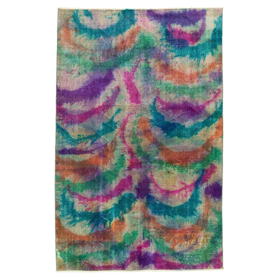 Hand-knotted Color Transition Multi Color Wool Rug - 4'10 x 7'9