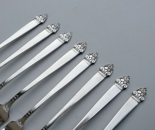 Oneida Community Silverplate King Cedric Pattern - Set Of 8 Dinner Forks Ornate Crown With Fruit Handle Design 7.625"