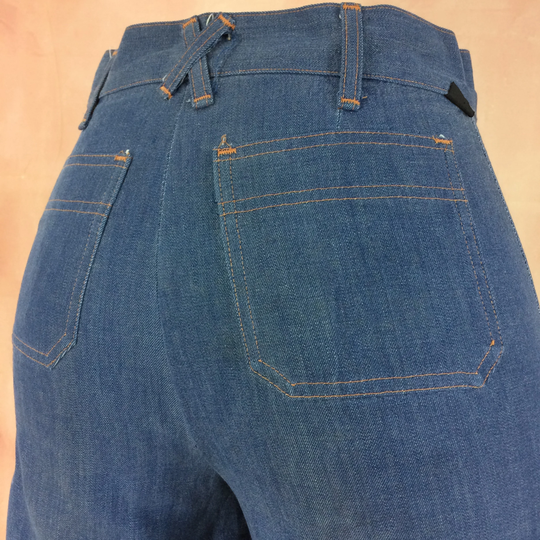 Size 28 Vintage Pintuck Bell Bottom Wide Leg Flare Jeans W28 L31 Ultra High Waisted 80S Talon Zipper Distressed Mom