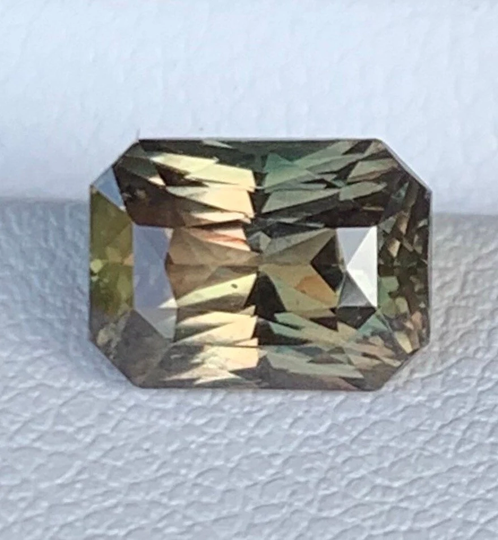 Color Change Green Sapphire 2.72 Carats, Teal Bi-Color Unheated Gemstone Gift For Her Engagement Ring