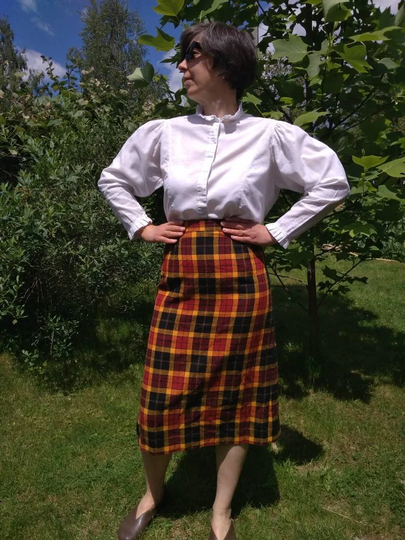 Vintage 80S Plaid Orange, Black & Red Pencil Skirt. M Size