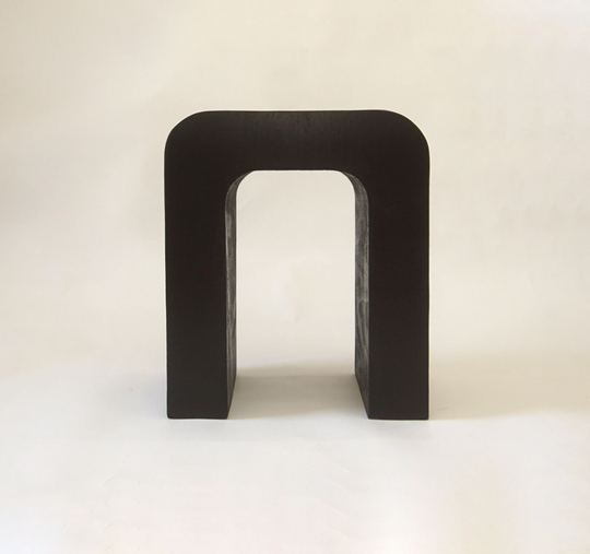 Small Curved Side Table, Horseshoe End Rounded Wooden Table - Black