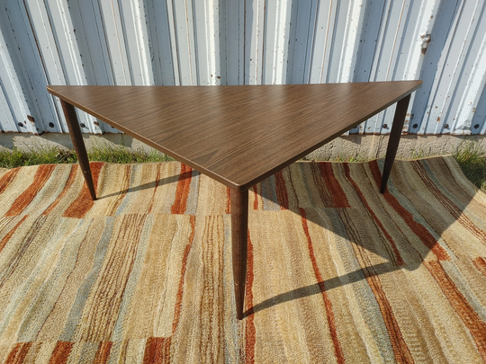 Large Danish Modern Corner Coffee Table ~ Vintage Triangular End Woodgrain Formica Round Tapered Walnut Legs Minimalist