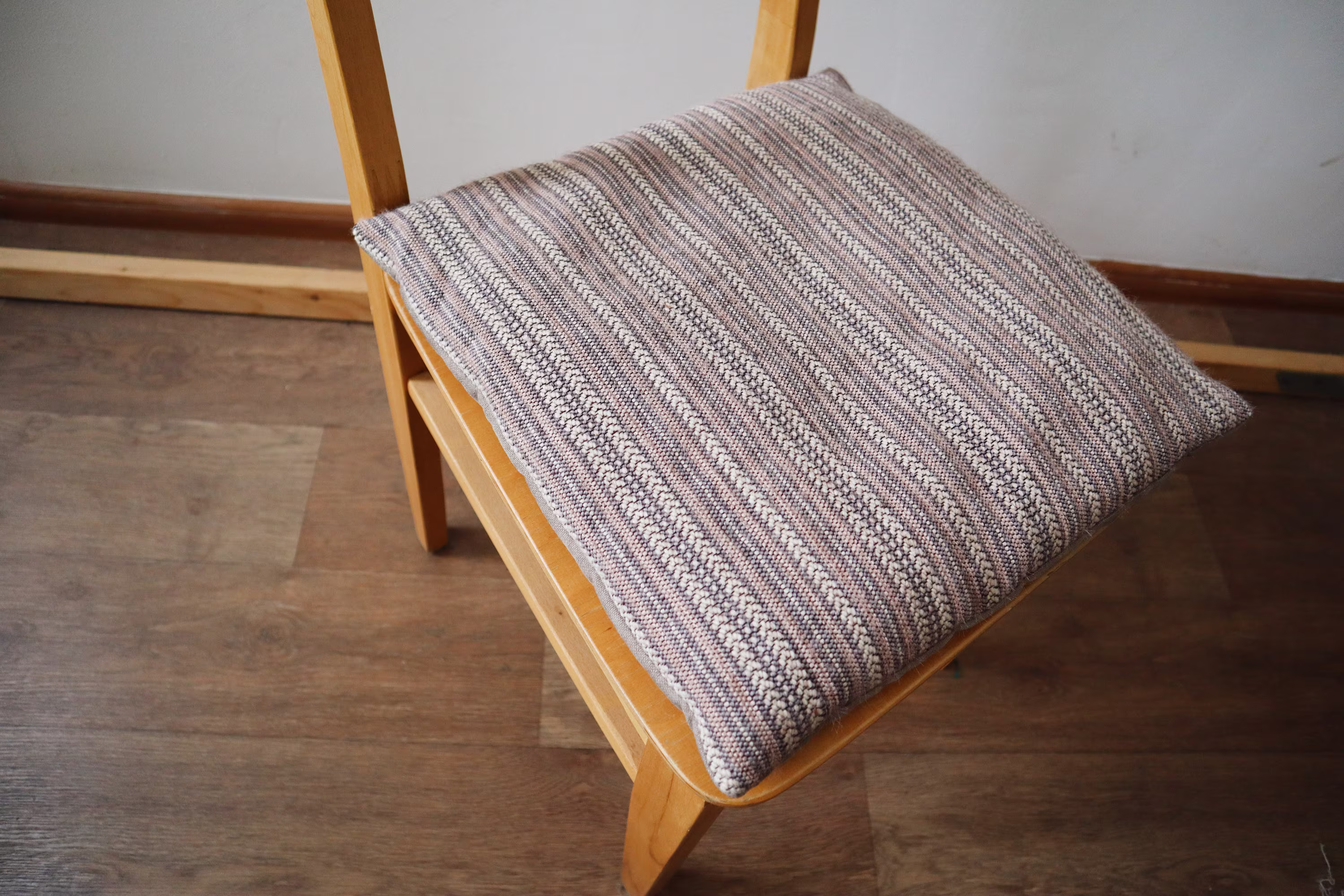 Set Of 6 Chair Cushions, Beige & Violet Pads Scandinavian Little Seat Cushion With Ties Handwoven Home Decor