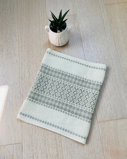 Vintage Table Runner/Linen, Boho, Folk, Gray White