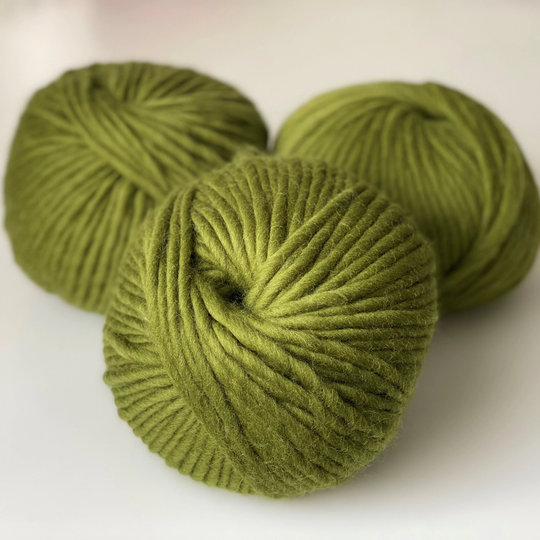 Olive Green Yarn - Super Chunky Bulky Weight Wool Wool Pencil Roving Natural Winter