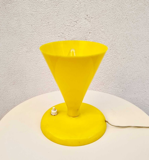Mid Century Table Lamp/Vintage Bedside Retro Desk Home Space Age Lighting Light Yellow Plastic /Italy /'70S