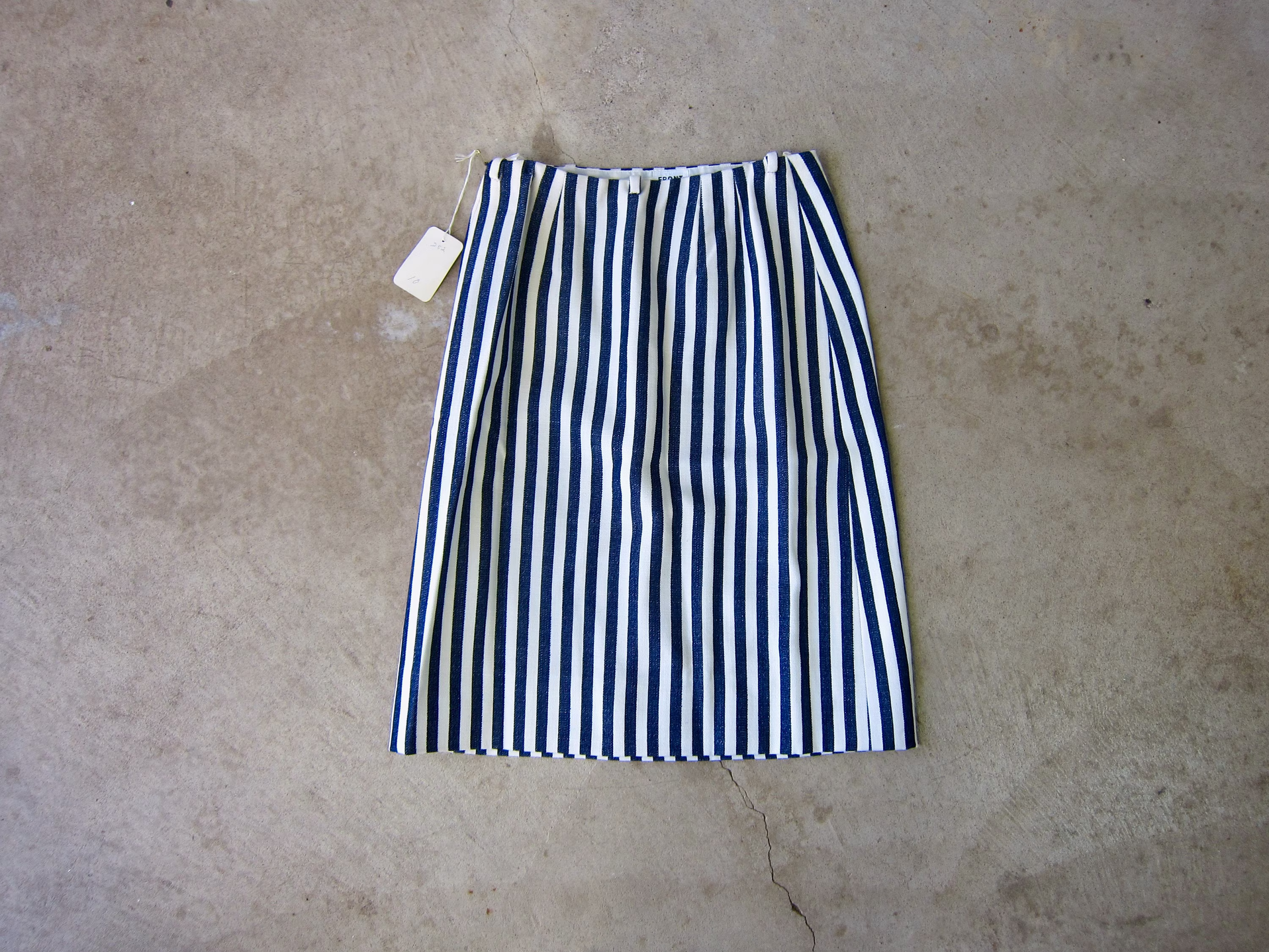 70S Bill Blass Striped Wool Pencil Skirt | Modern White & Blue Stripe High Fashion Waist Mini - Cj
