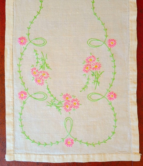 Pink & Green Floral Bureau Scarf Or Table Runner, Hand Embroidered Pink & Green On Off-White Linen 13.5" X 37" Very Good Vintage Condition