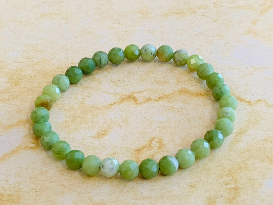 Peridot Bracelet, Stretch August Birthstone, 6mm Facetted-Cut Stones, Natural Bead Green Stones