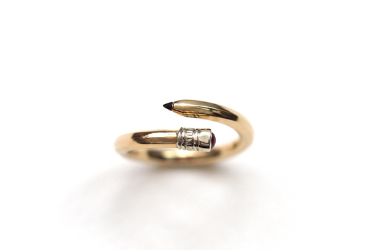 Pencil Ring in 9Ct Yellow Or White Gold