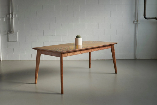 xy Dining Table