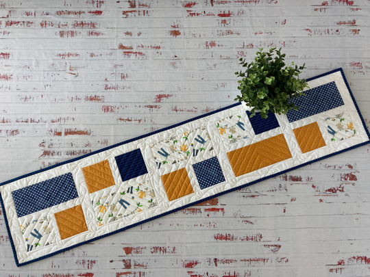 Quilted Table Runner Clothesline Fabric Laundry Room Decor