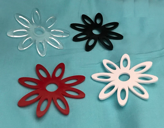 Choice Of 16 Colors Acrylic Daisy #3 Blanks With Or Without Holes