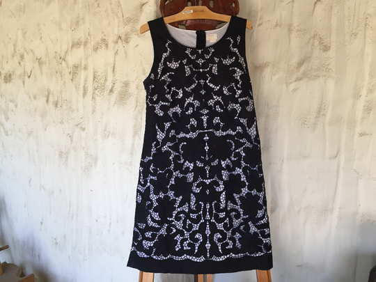 Black On White Battenburg Lace Pencil Dress Size Medium Fully Lined 100% Cotton Designer Styling 18 Inch Zipper Back Great Tea Party