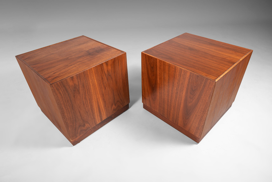 Set Of Two | 2 Modernist Cubes/End Tables in Walnut After Milo Baughman, C. 1965