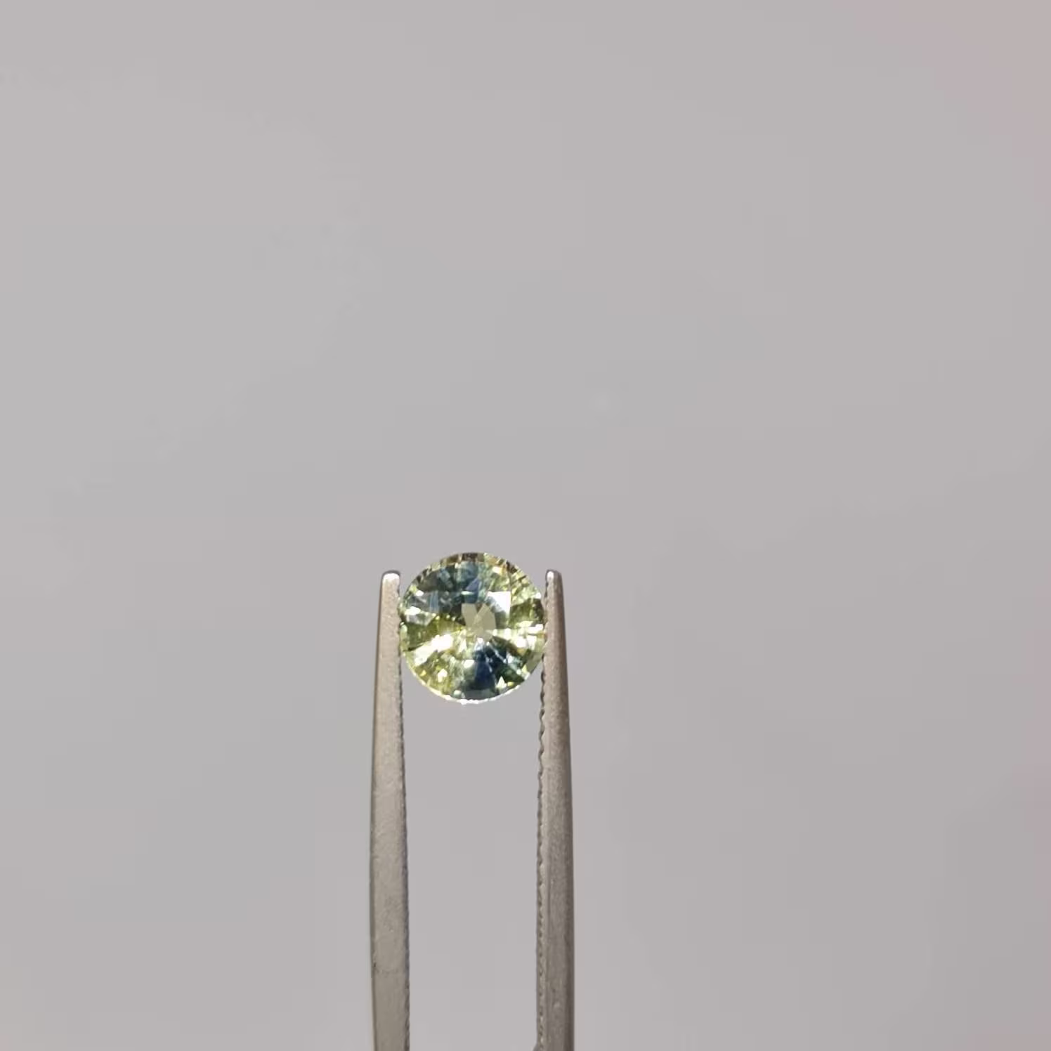 Blue Sapphire, Bi Color, Natural Gemstone. 1.28Ct. No Treatment. Dancy Colors, Yellow & Blue. Certified. Cd518