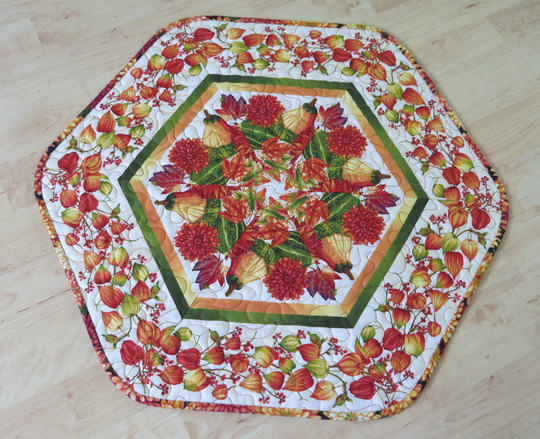 Quilted Table Topper, 20x22-Inch, Autumn Album #2054