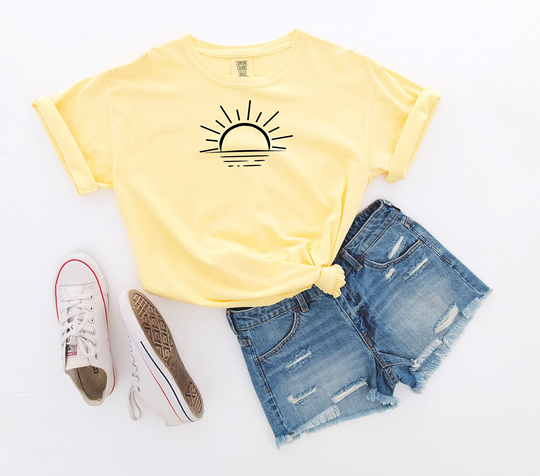 Comfort Colors Sun Ocean Shirt, Nature Graphic Tee, Color Sunrise Shirt Beachy Tee Minimalist