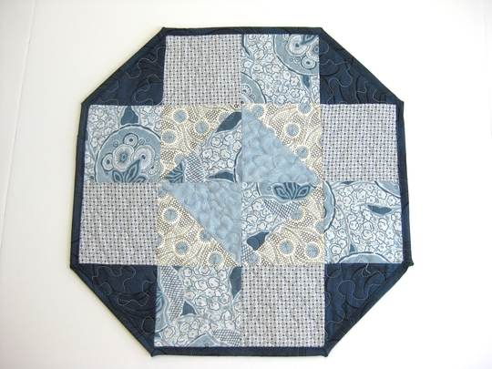 Quilted Table Topper, Blue Mat
