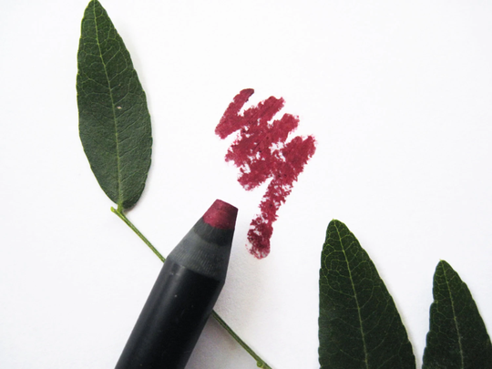 Garnet - Natural Mineral Eye Liner Pencil