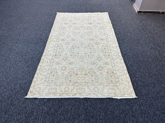 3'11"x7' Ft. Turkish Vintage Rug. Soft Colors Entryway Area Nomadic Bedroom Kitchen Nursery Area