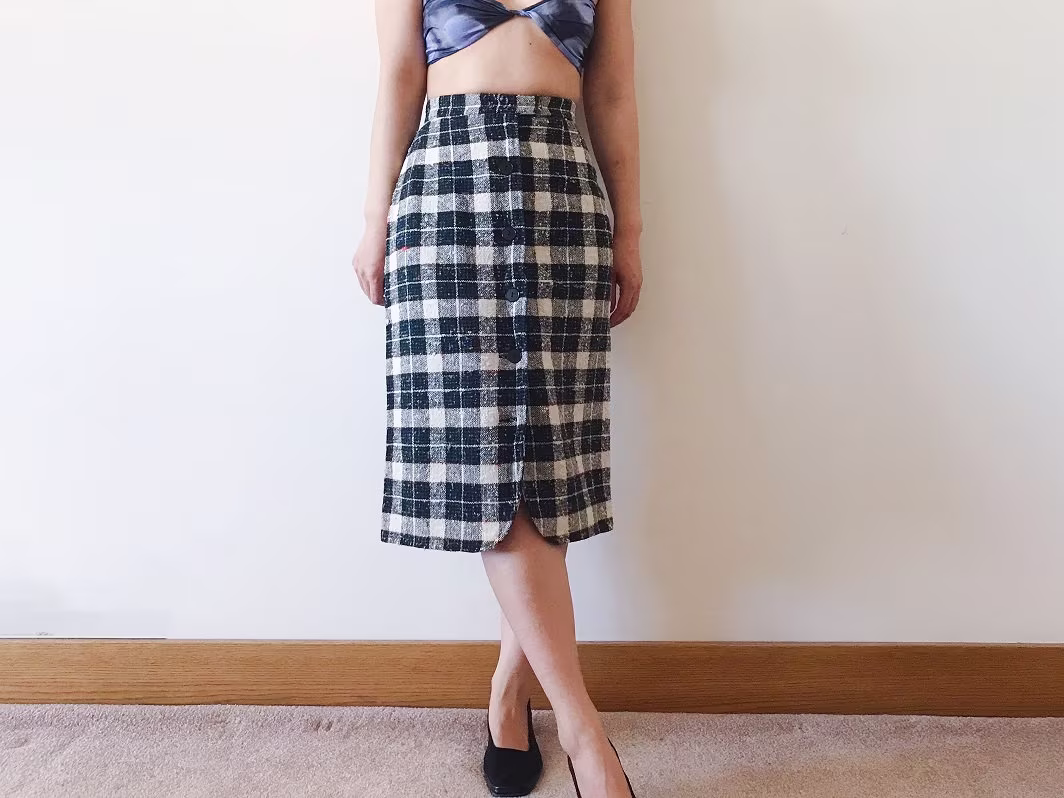 Vintage Skirt Pleated High Waist Midi Plaid Tweed Uniform Pencil Button Down Black & White Size Xs/S