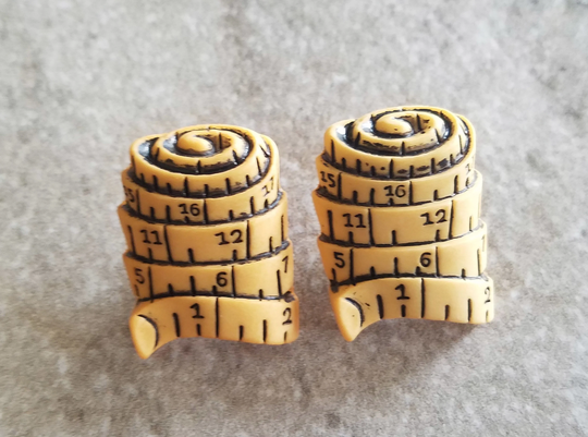 2 Sewing Measuring Tape Shank Buttons Size 11/16" Crafting
