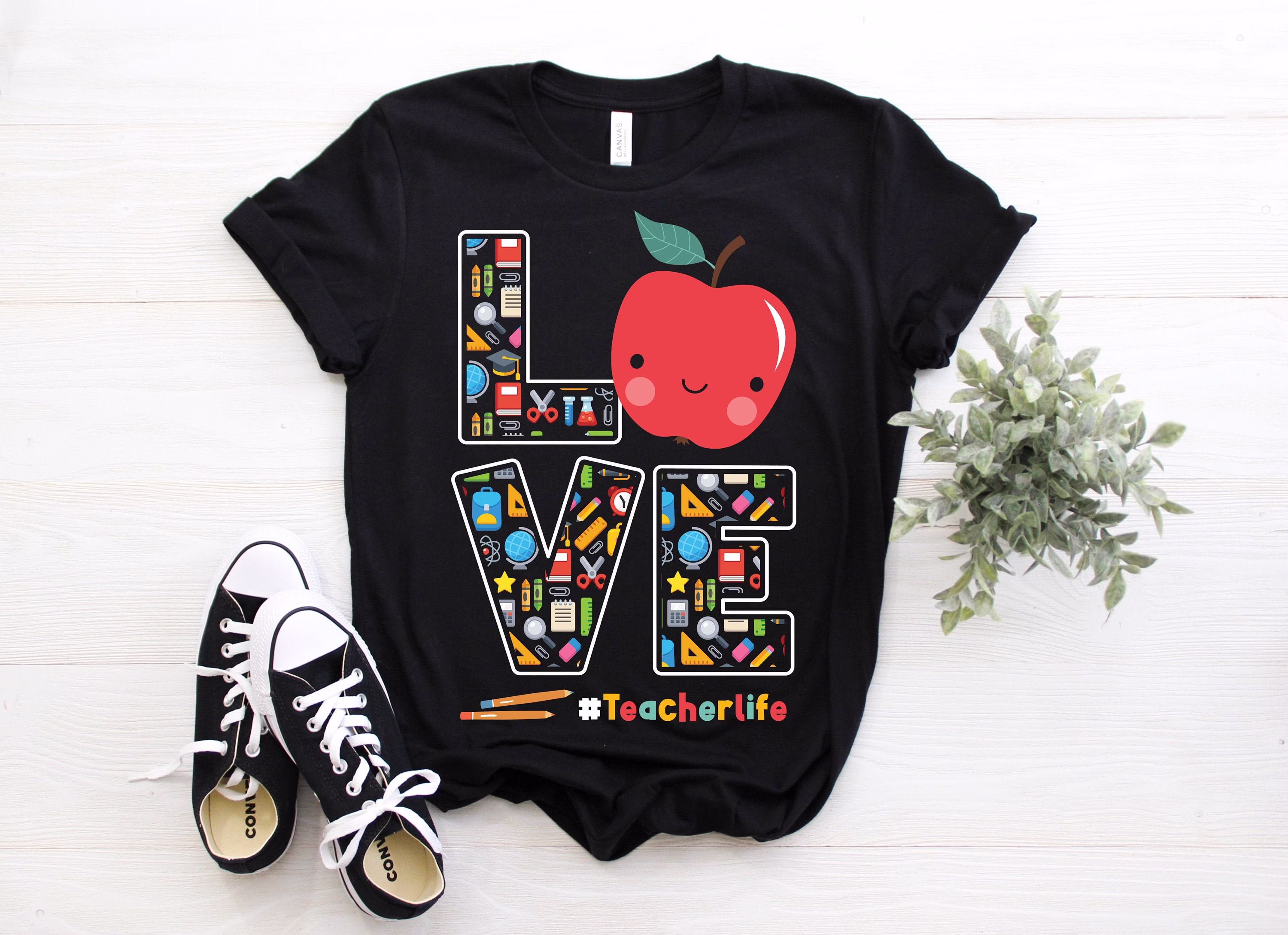Love Teacher Life Apple Pencil Appreciation Gifts T-Shirt, For Teachers, School Pre-K Elementary, Teacher's Day, Job
