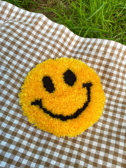 Hand Tufted Punch Needle Coaster Decorative Fluffy Smiley Mug Rug Fun Emoji Home Decor Embroidered Rugwall Art Kit Gift For Friend