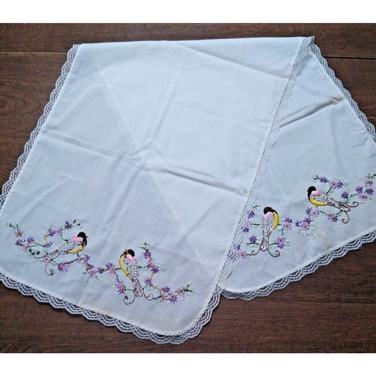 Vintage Table Runner Lace Trim Embroidered Birds & Flowers Cottage Farmhouse