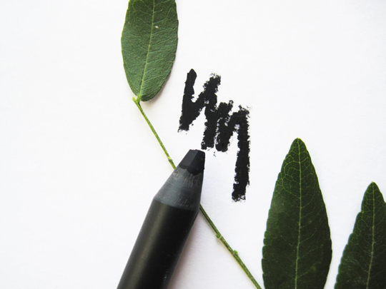 Purely Onyx - Natural Mineral Eye Liner Pencil