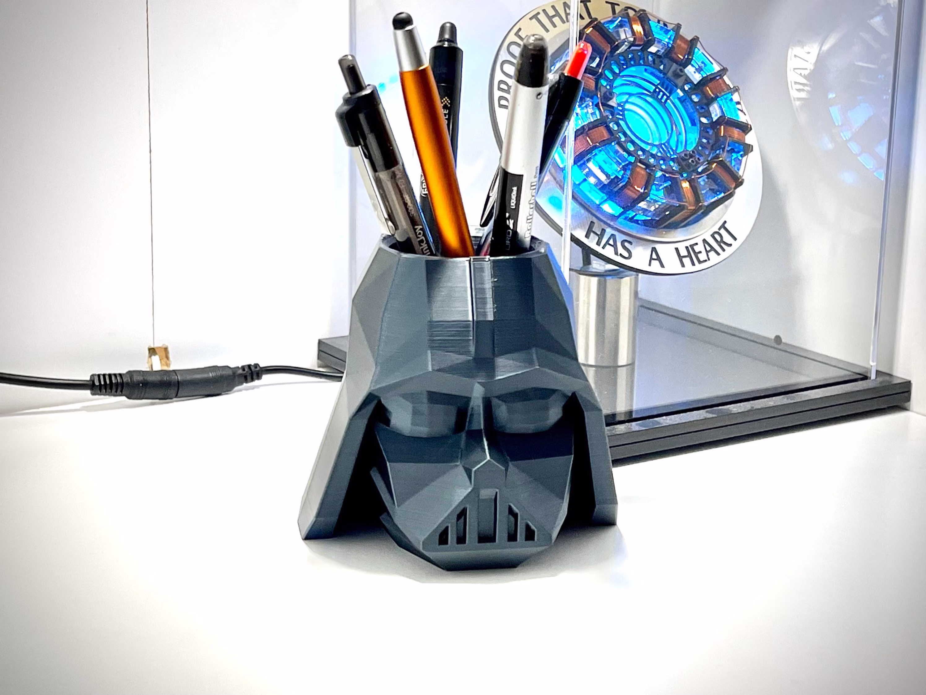 Darth Vader's Head - Pencil Holder Cup Pen Toothbrush Makeup Brush 3D Printed