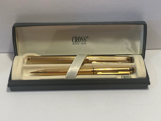 Vintage Cross Fountain Pen 18K Gold Tip & Pencil Set, Black, Tip Is Marked 750, Both Working Condition